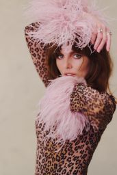 Ophelia Lovibond   1883 Magazine November 2022   - 25