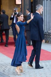 Queen Letizia of Spain   Royal Theatre Season Opening in Madrid 10 24 2022   - 82