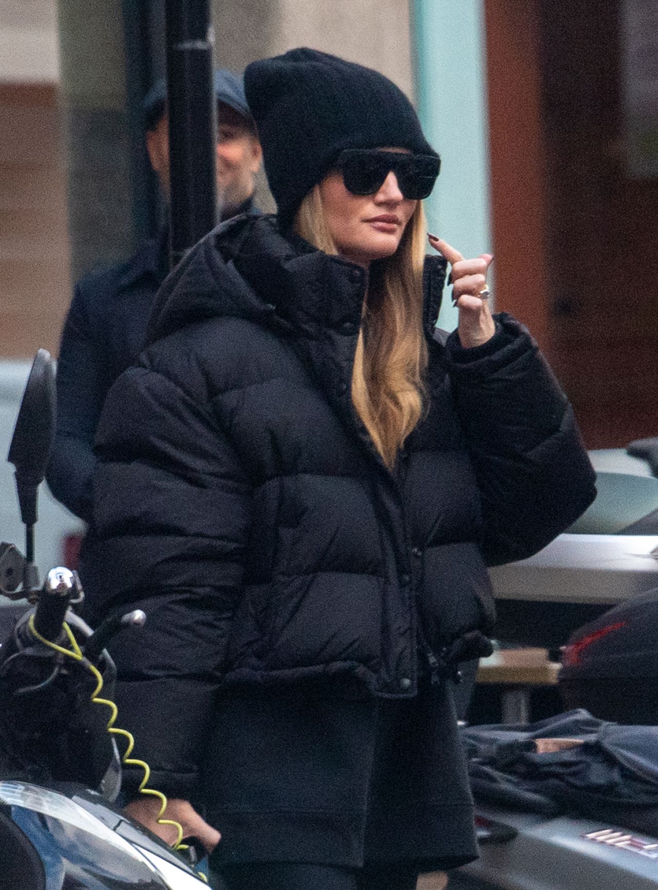 Rosie Huntington Whiteley leaves a workout in Chelsea carrying an