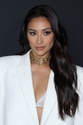 Shay Mitchell    Something From Tiffany s  Premiere in Los Angeles 11 29 2022   - 59