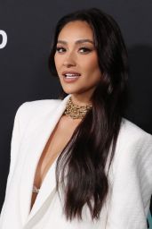 Shay Mitchell – “Something From Tiffany’s” Premiere in Los Angeles 11/29/2022