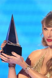 Taylor Swift   American Music Awards 2022   - 74
