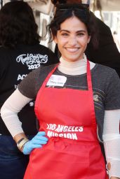 Tiffany Smith – Thanksgiving Dinner To The Unhoused Community Of Los Angeles at Los Angeles Mission 11/23/2022