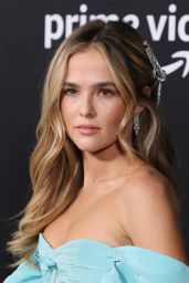 Zoey Deutch    Something From Tiffany s  Premiere in Los Angeles 11 29 2022   - 50