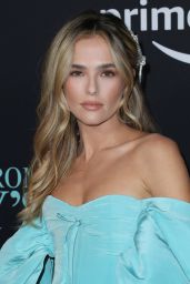 Zoey Deutch    Something From Tiffany s  Premiere in Los Angeles 11 29 2022   - 66