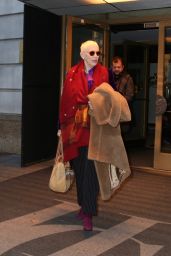 Anni Lennox   Leaving her Boston Hotel 12 02 2022   - 57