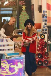 Ashlee Simpson and Evan Ross - Shopping in Studio City 12/27/2022
