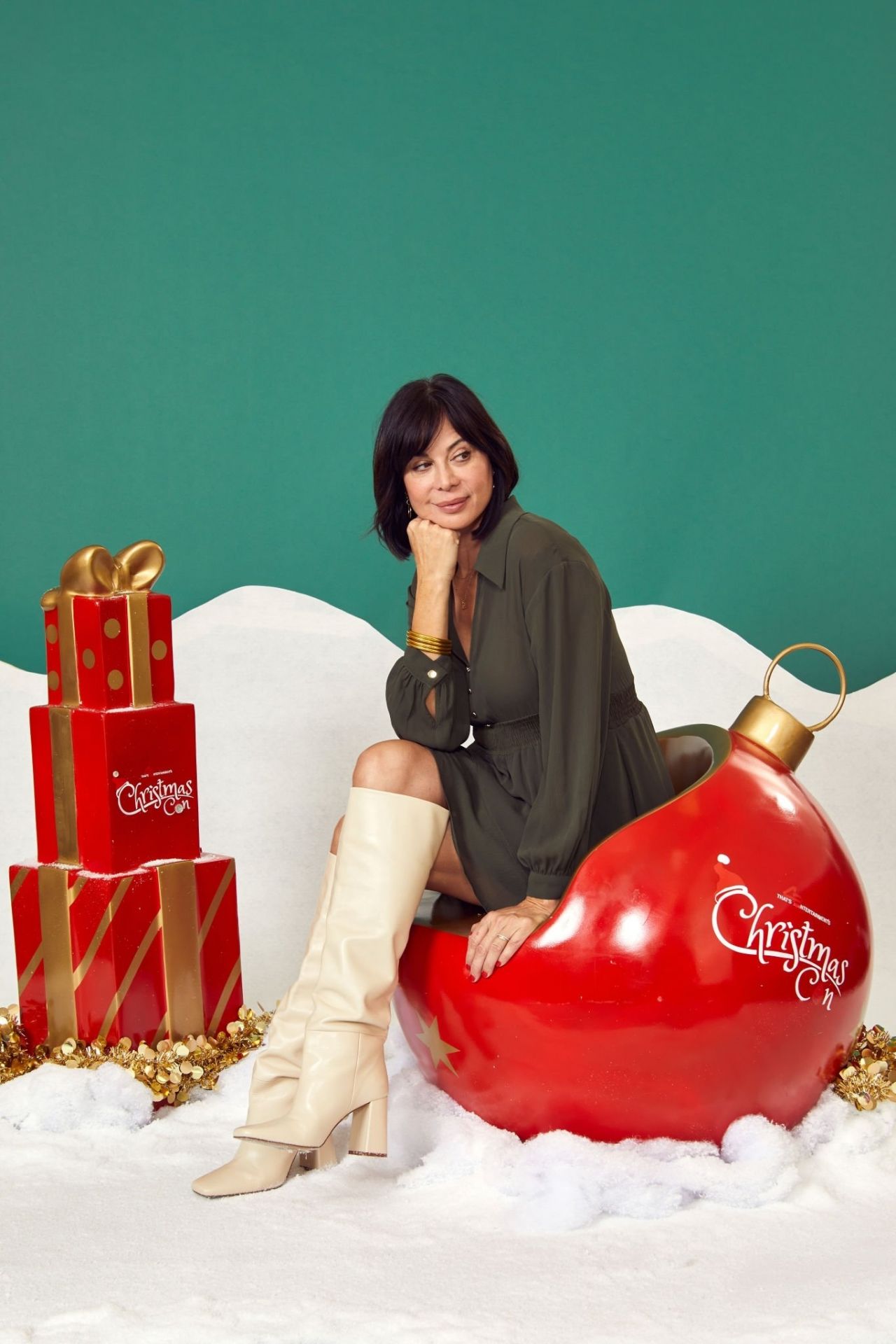 Catherine Bell - 2022 New Jersey Christmas Con Photocall in New Jersey