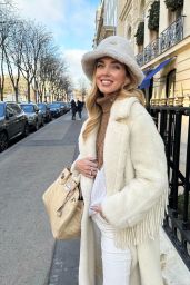 Chiara Ferragni Outfit 12 16 2022   - 13