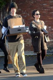 Demi Lovato and Jutes to Val Surf - Out in Studio City 12/28/2022