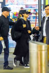 Demi Lovato   Out in New York 12 08 2022   - 24