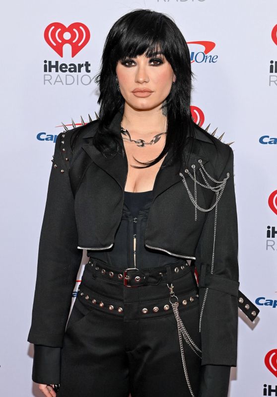 Demi Lovato – Z100’s iHeartRadio Jingle Ball in New York City 12/09/2022