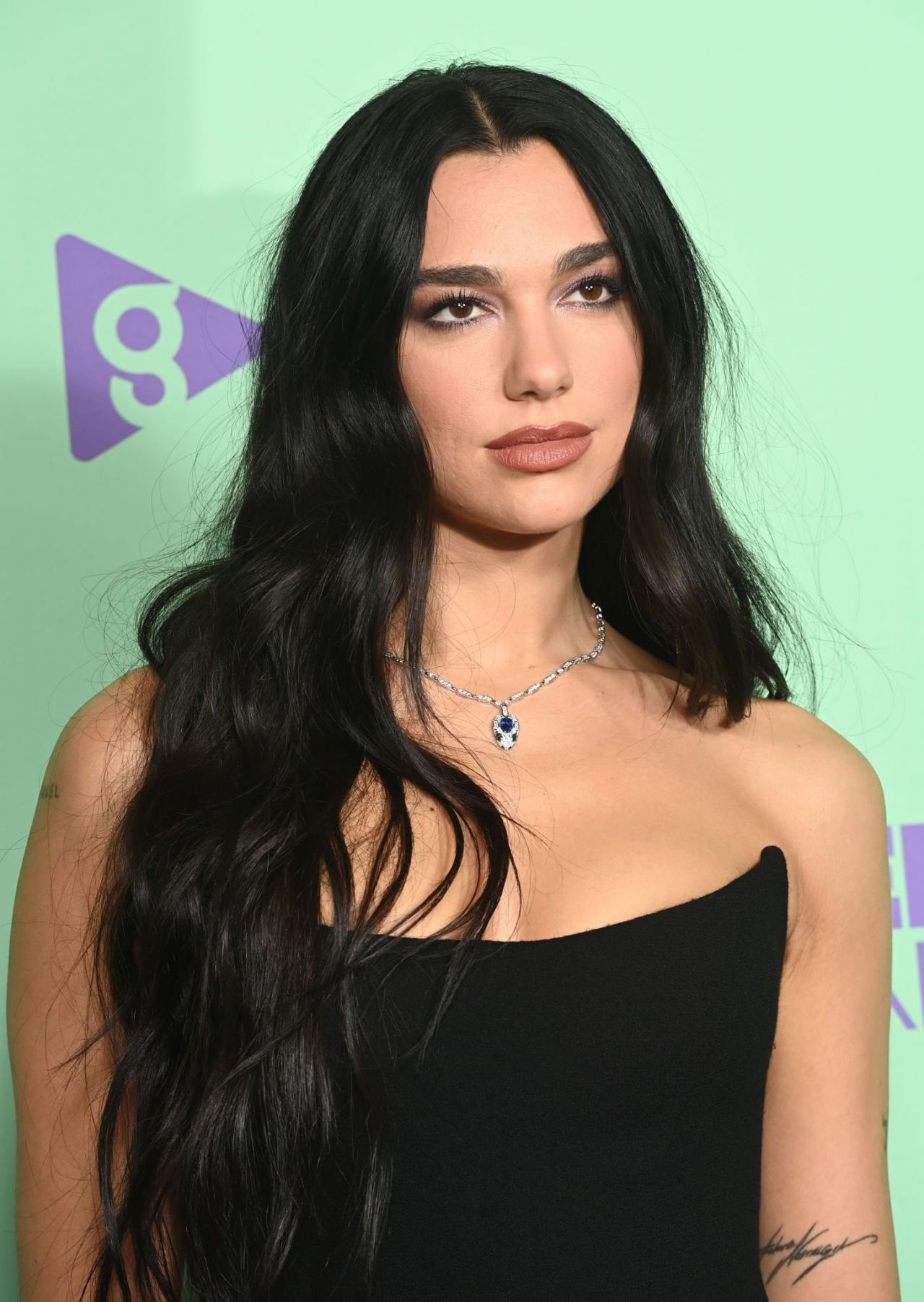 Dua Lipa Capital Jingle Bell Ball 2022 In London • Celebmafia 6293