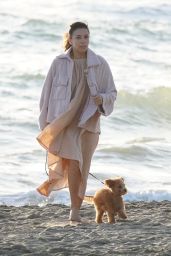 Eva Longoria on the Beach in Marbella 12/29/2022