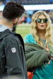 Fergie at the NFL Game Miami Dolphins vs Los Angeles Chargers in Inglewood 12 11 2022   - 88