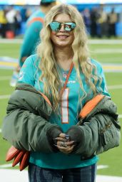 Fergie at the NFL Game Miami Dolphins vs Los Angeles Chargers in Inglewood 12 11 2022   - 65