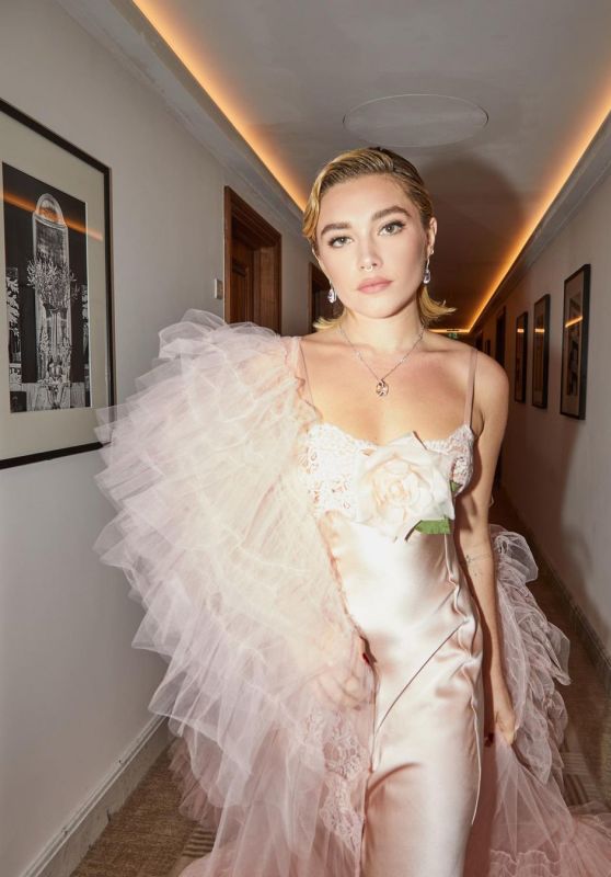 Florence Pugh - Photo Shoot for the British Independent Film Awards December 2022 (more photos)