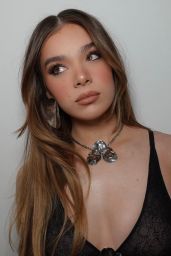 Hailee Steinfeld   Photo Shoot December 2022   - 4