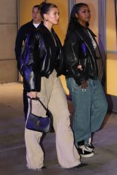 Hailey Rhode Bieber and Justine Skye Arrive at the Lakers Game in Los Angeles 12 13 2022   - 35