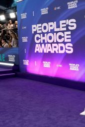 Heidi Klum – 2022 People’s Choice Awards in Santa Monica