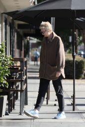 Jane Lynch - Out in Los Angeles 12/25/2022