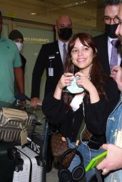 Jenna Ortega - Arrives in Brazil Ahead of CCXP 2022 12/02/2022