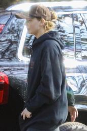 Jennifer Lawrence - Out in Los Angeles 12/29/2022