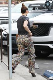 Jennifer Lopez - Shopping in Los Angeles 12/26/2022