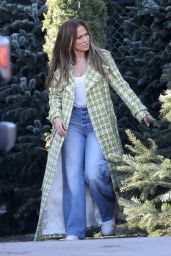 Jennifer Lopez - Shopping in Santa Monica 12/03/2022