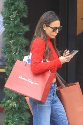Jordana Brewster - Shopping on Rodeo Drive in Beverly Hills 12/15/2022