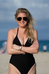 Josie Goldberg in a Black Swimsuit at the Beach in Miami 12/27/2022