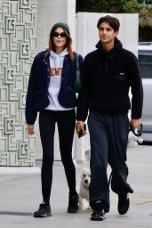 Kaia Gerber   Heads to Maru Coffee in Los Angeles 12 01 2022   - 7