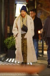Kate Hudson in a Big Cozy Coat - NYC 12/14/2022
