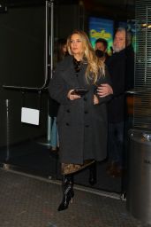 Kate Hudson Wearing a Long Gray Coat and High Heel Boots in NYC 12 12 2022   - 11