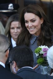 Kate Middleton - Greets Fans in Harvard Square in Cambridge 12/02/2022