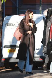 Katie Holmes in a Maxi Trench Coat and Cenim in New York 12 01 2022   - 2