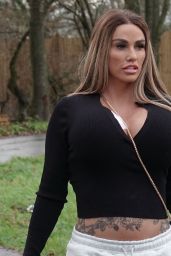 Katie Price - Out in London 12/22/2022