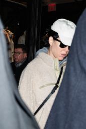 Katy Perry   Out in New York City 12 12 2022   - 91