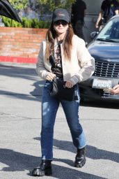 Kyle Richards - Christmas Shopping in Beverly Hills 12/12/2022