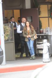 Kyle Richards - Shopping in Beverly Hills 12/15/2022