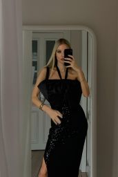 Leonie Hanne Outfit - Zalando Edit December 2022 (III)