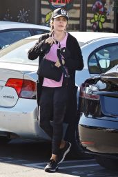 Lisa Rinna - Out in Studio City 12/18/2022