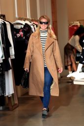 Nicky Hilton - Last-minute Shopping at Alice + Olivia in Beverly Hills 12/22/2022