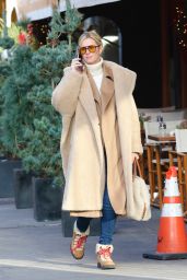 Nicky Hilton - Out in NYC 12/14/2022