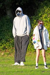 Olivia Jade Giannulli and Boyfriend Jacob Elordi at a Los Angeles Park 12/07/2022