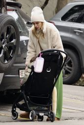 Petra Ecclestone - Shopping in Gstaad 12/03/2022 • CelebMafia