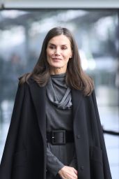 Queen Letizia of Spain   FAD Juventud Foundation at ENDESA Headquarters in Madrid 12 16 2022   - 84