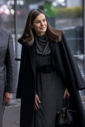 Queen Letizia of Spain   FAD Juventud Foundation at ENDESA Headquarters in Madrid 12 16 2022   - 59