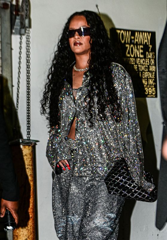 Rihanna - Story Nightclub in Miami 12/01/2022
