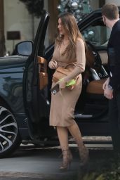Sofia Vergara - Arriving For a Lunch Meeting in Beverly Hills 12/06/2022